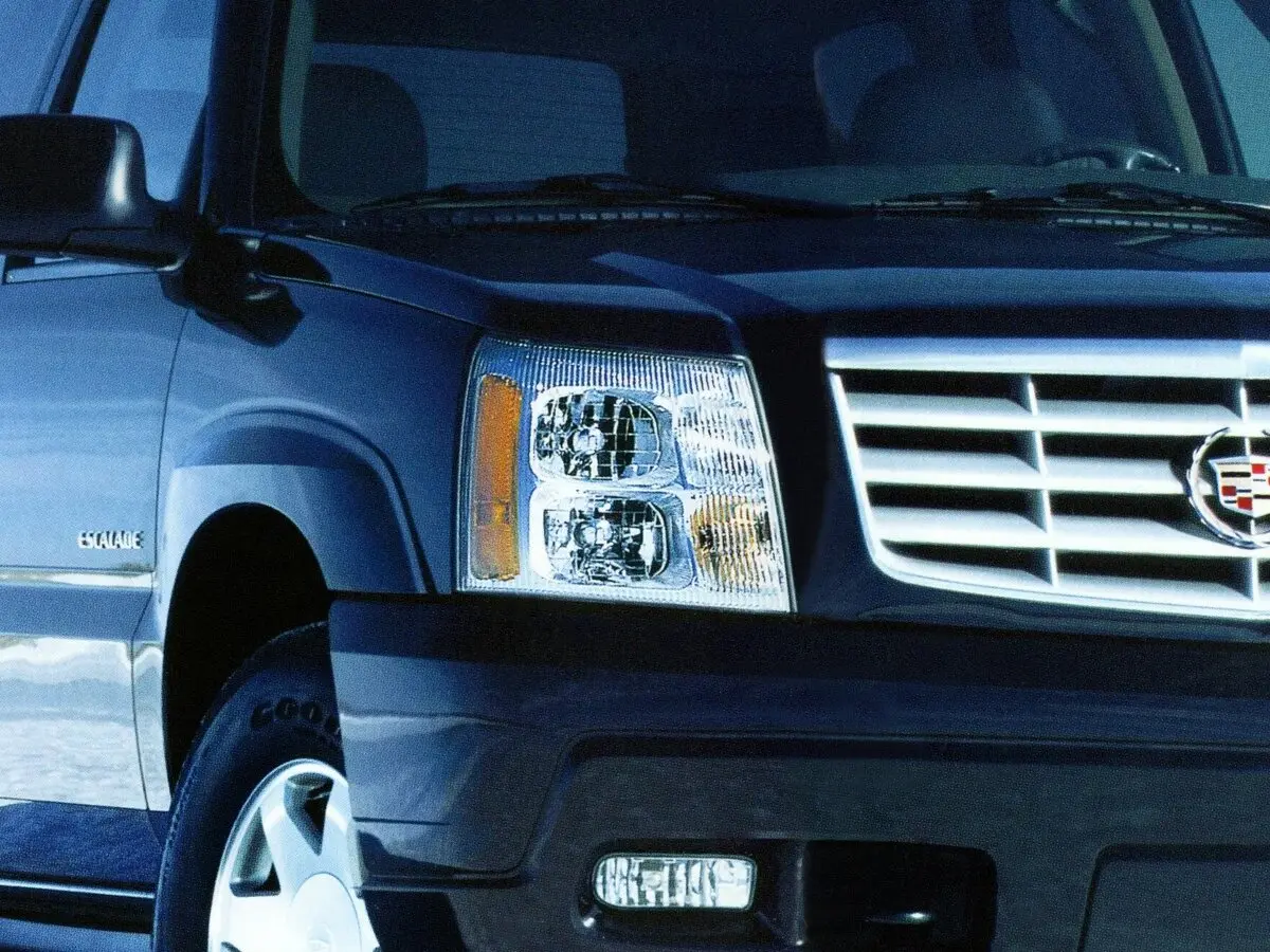 Cadillac Escalade II Внедорожник 5 дв. — photo 12
