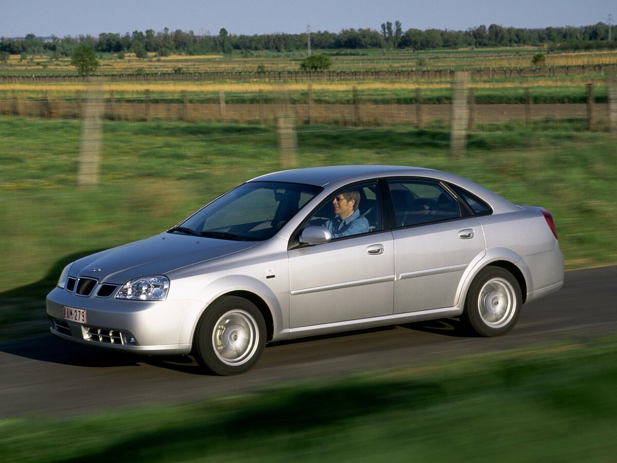 Daewoo Nubira III Седан