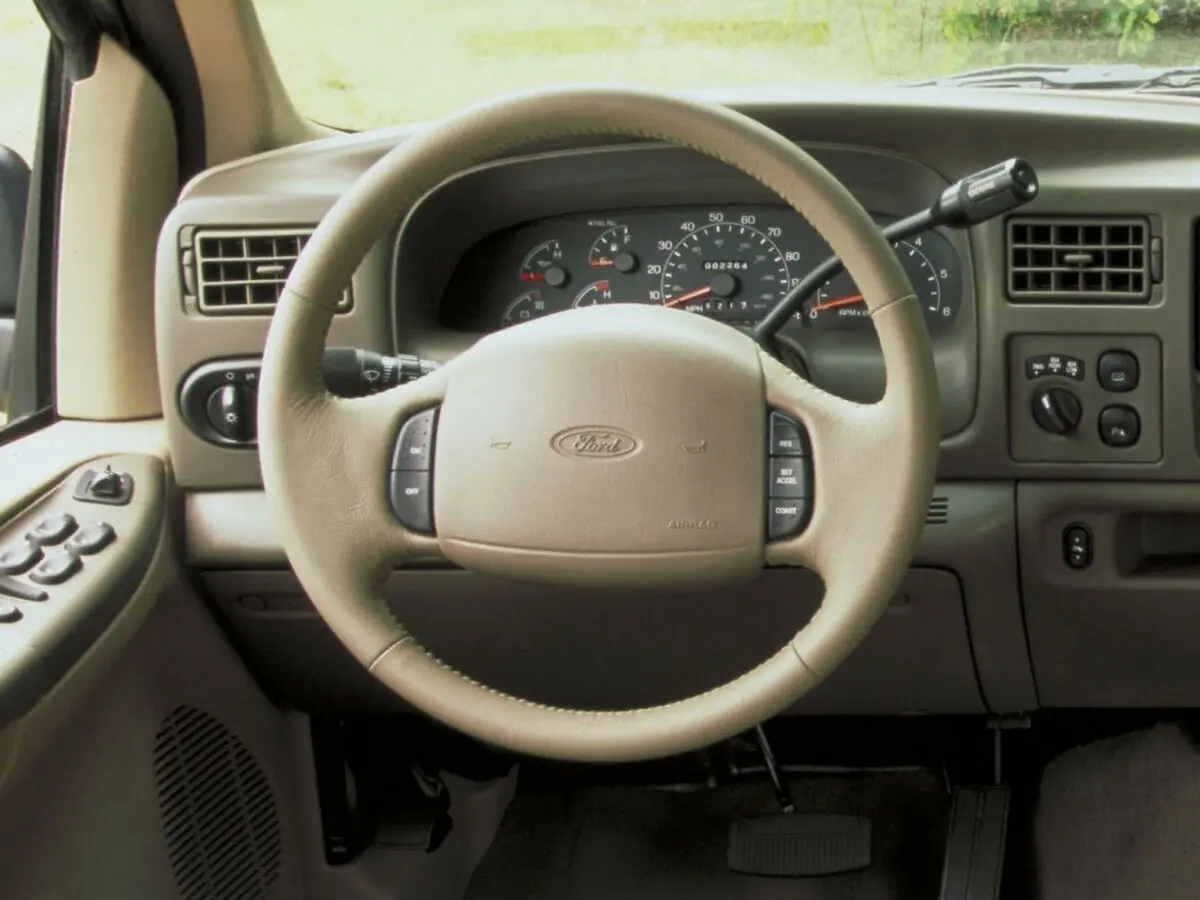Ford Excursion 1999 – 2005 Внедорожник 5 дв. — сүрөт 9