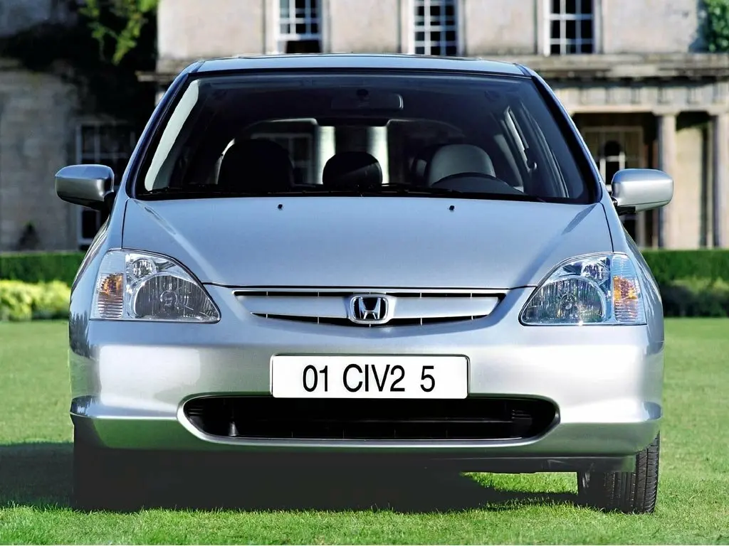 Honda Civic VII Хэтчбек 5 дв. — фото 3