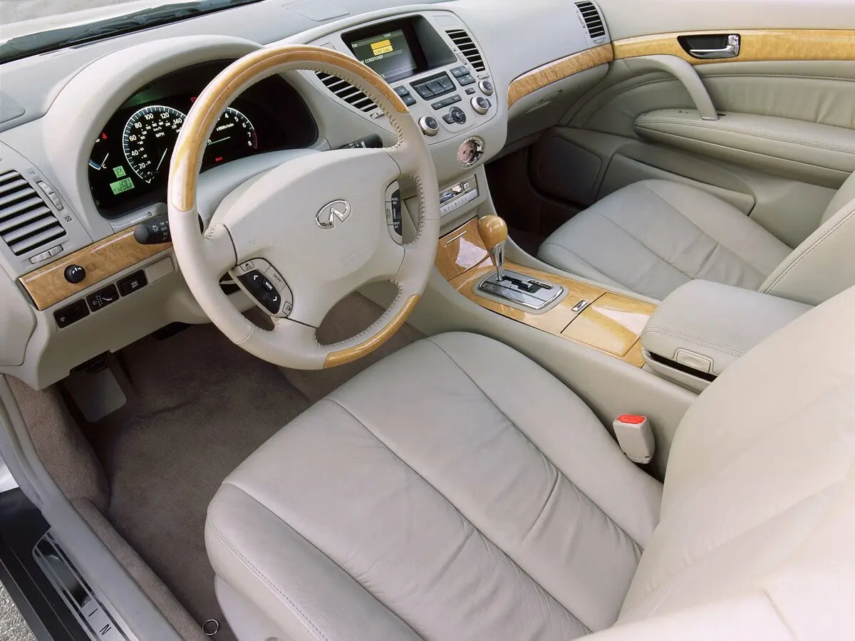 Infiniti Q III Седан — сүрөт 4