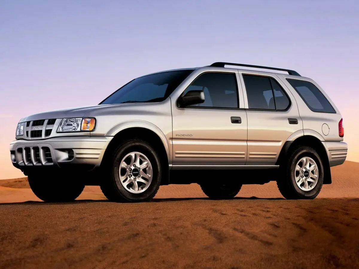 Isuzu Rodeo II Внедорожник 5 дв. — photo 2