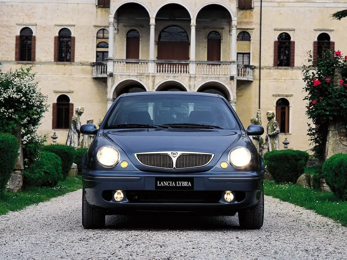 Lancia Lybra 1999 – 2006 Седан — сүрөт 3