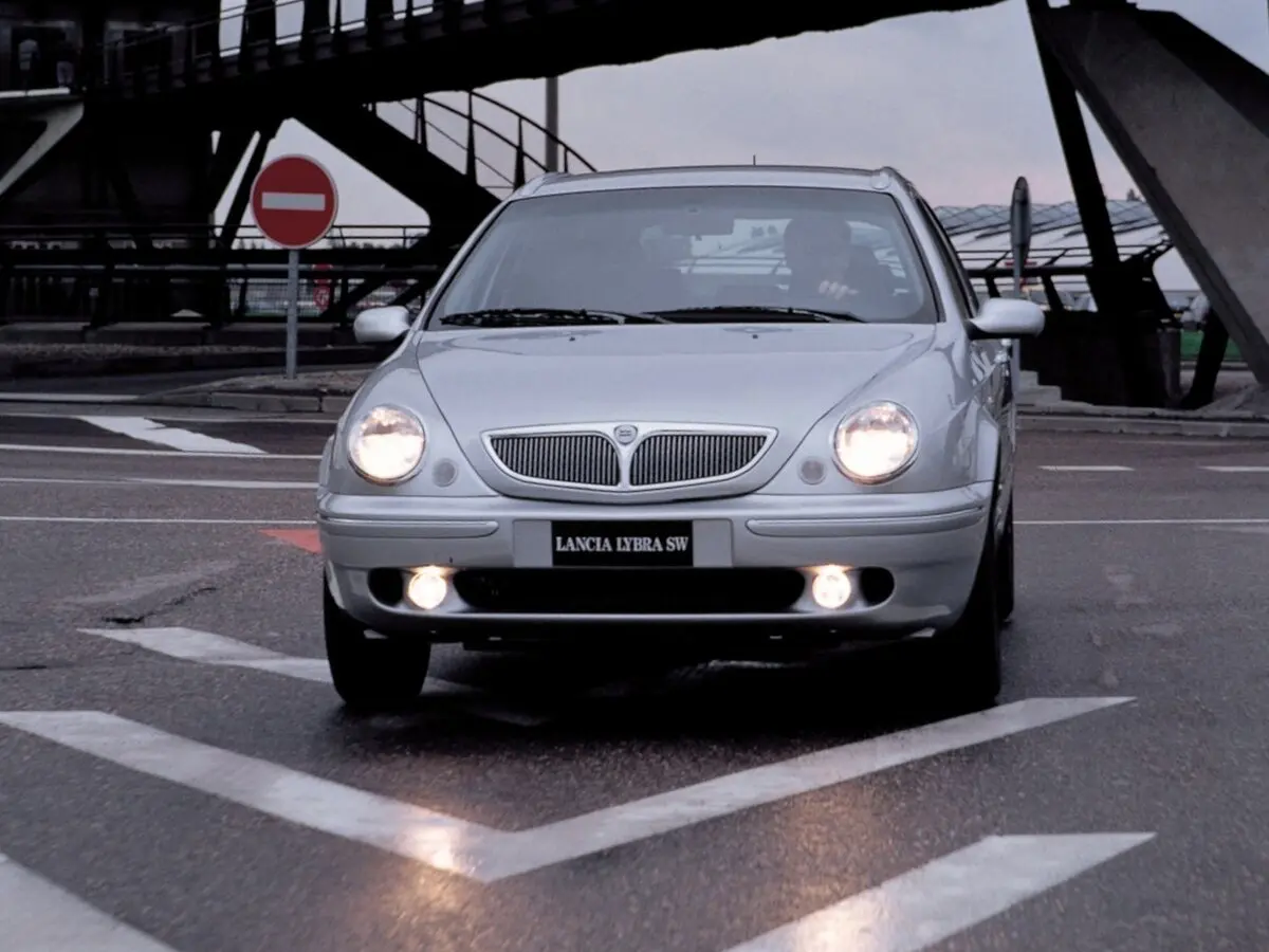 Lancia Lybra 1999 – 2006 Универсал 5 дв. — сүрөт 2
