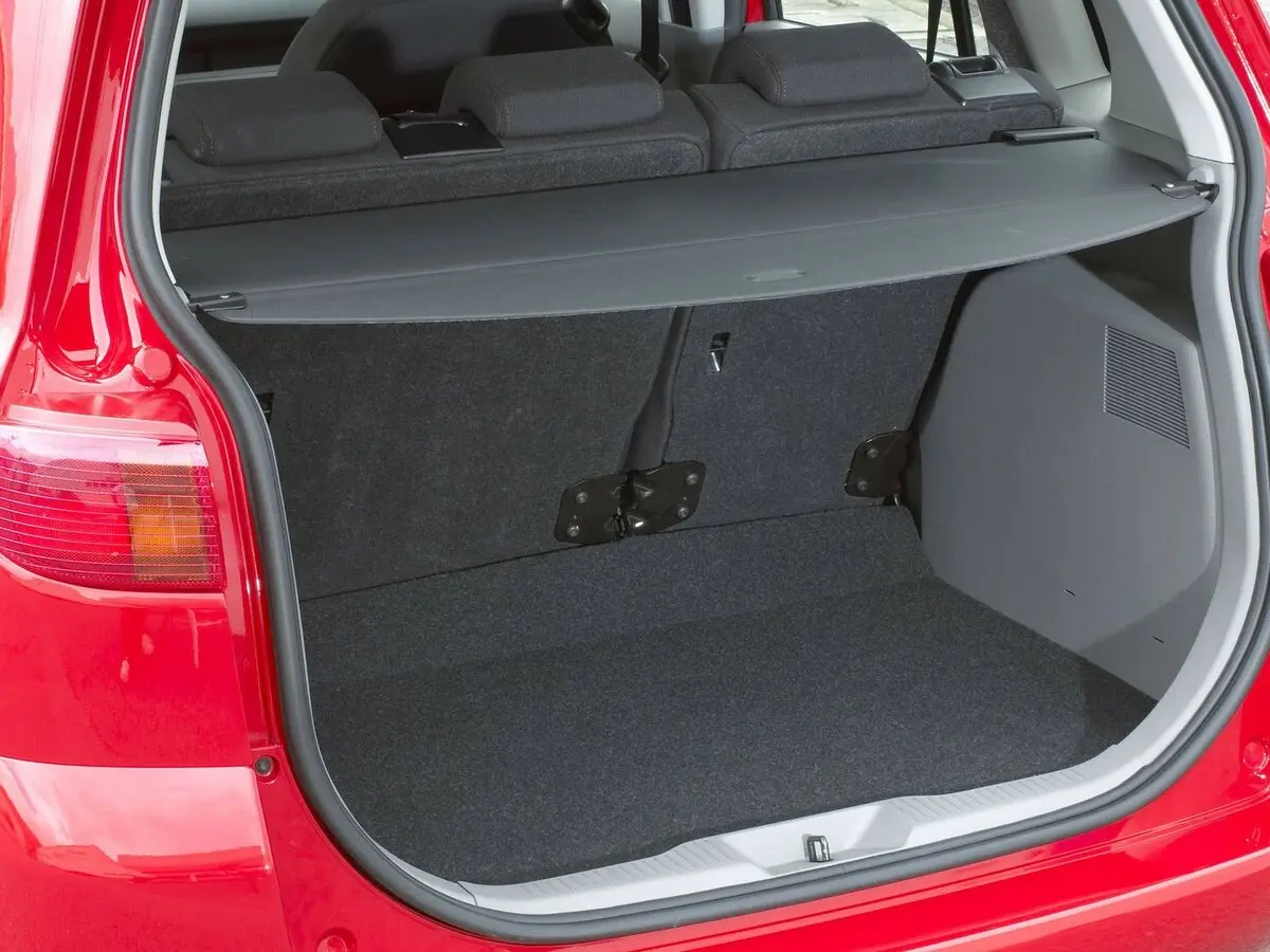 Mazda 2 I (DY) Хэтчбек 5 дв. — сүрөт 11