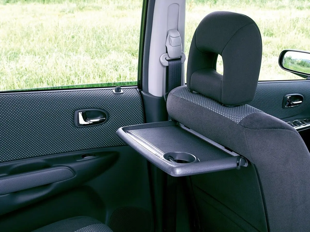 Mazda Premacy I (CP) Компактвэн — фото 7