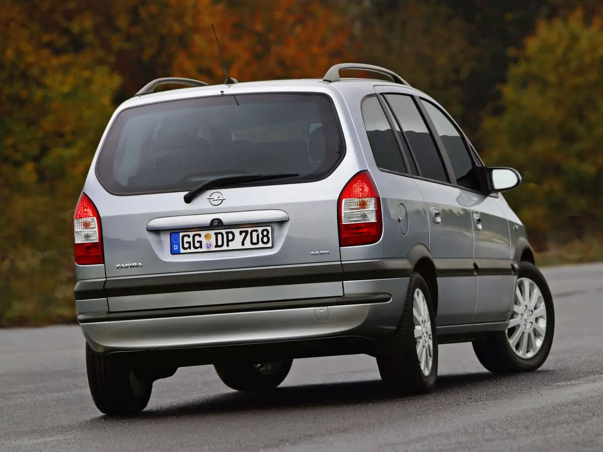 Opel Zafira A Рестайлинг Компактвэн — фото 4