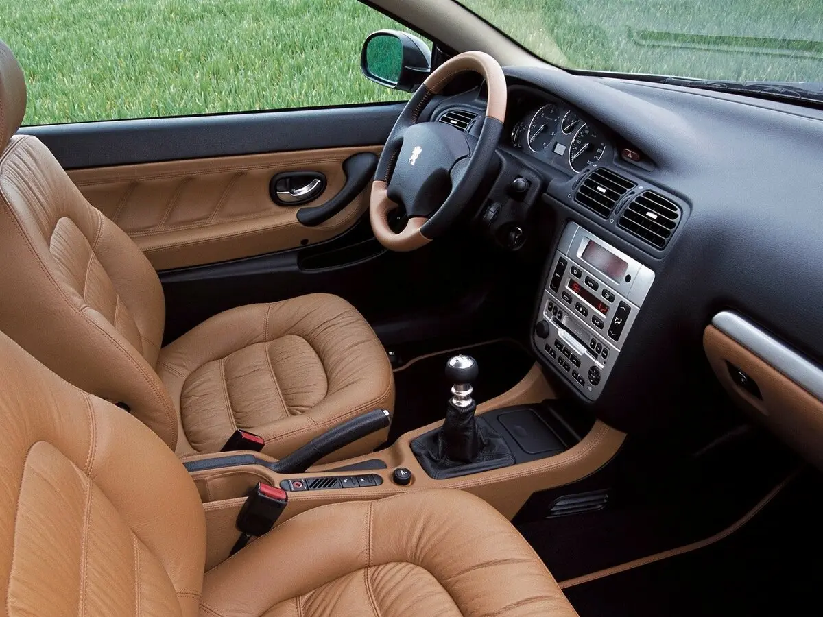 Peugeot 406 I Рестайлинг Купе — фото 6