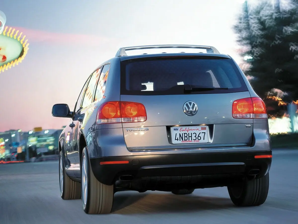 Volkswagen Touareg I Внедорожник 5 дв. — 照片 4