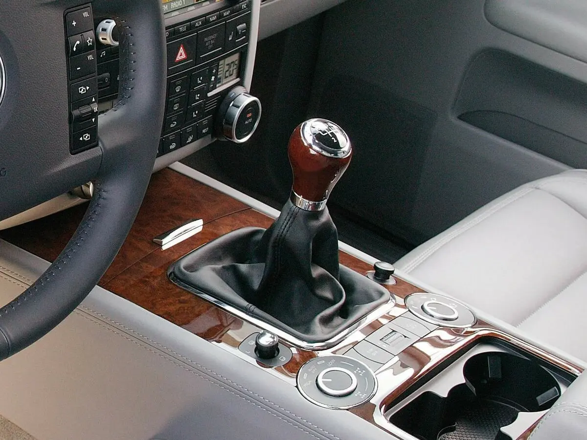 Volkswagen Touareg I Внедорожник 5 дв. — 照片 10