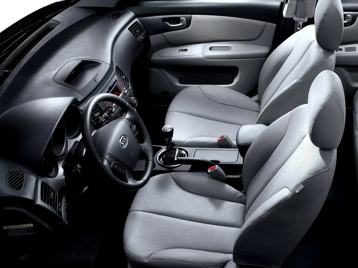 Kia Magentis II Рестайлинг Седан — сүрөт 8