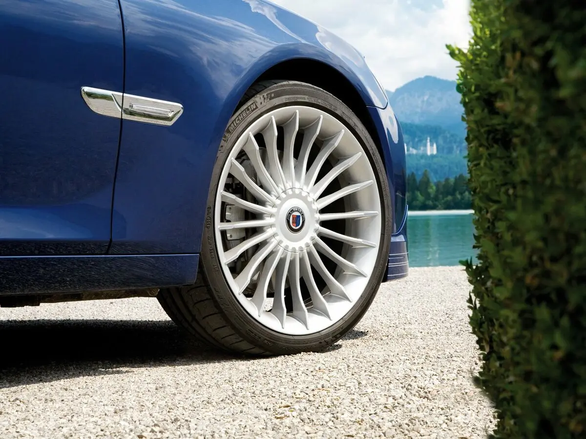 Alpina B7 F01/F02 Седан — photo 12