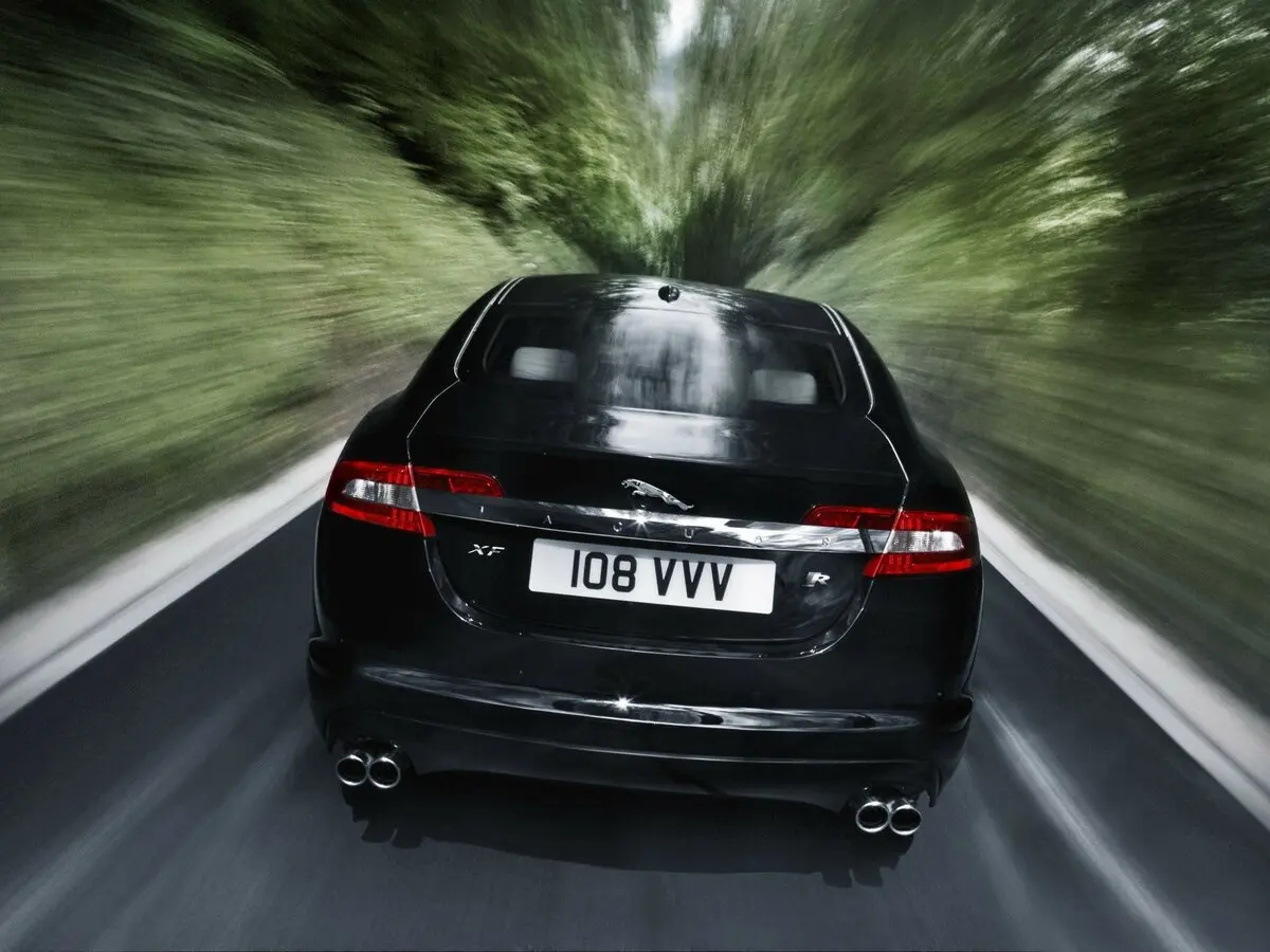 Jaguar XFR I Седан — сүрөт 4