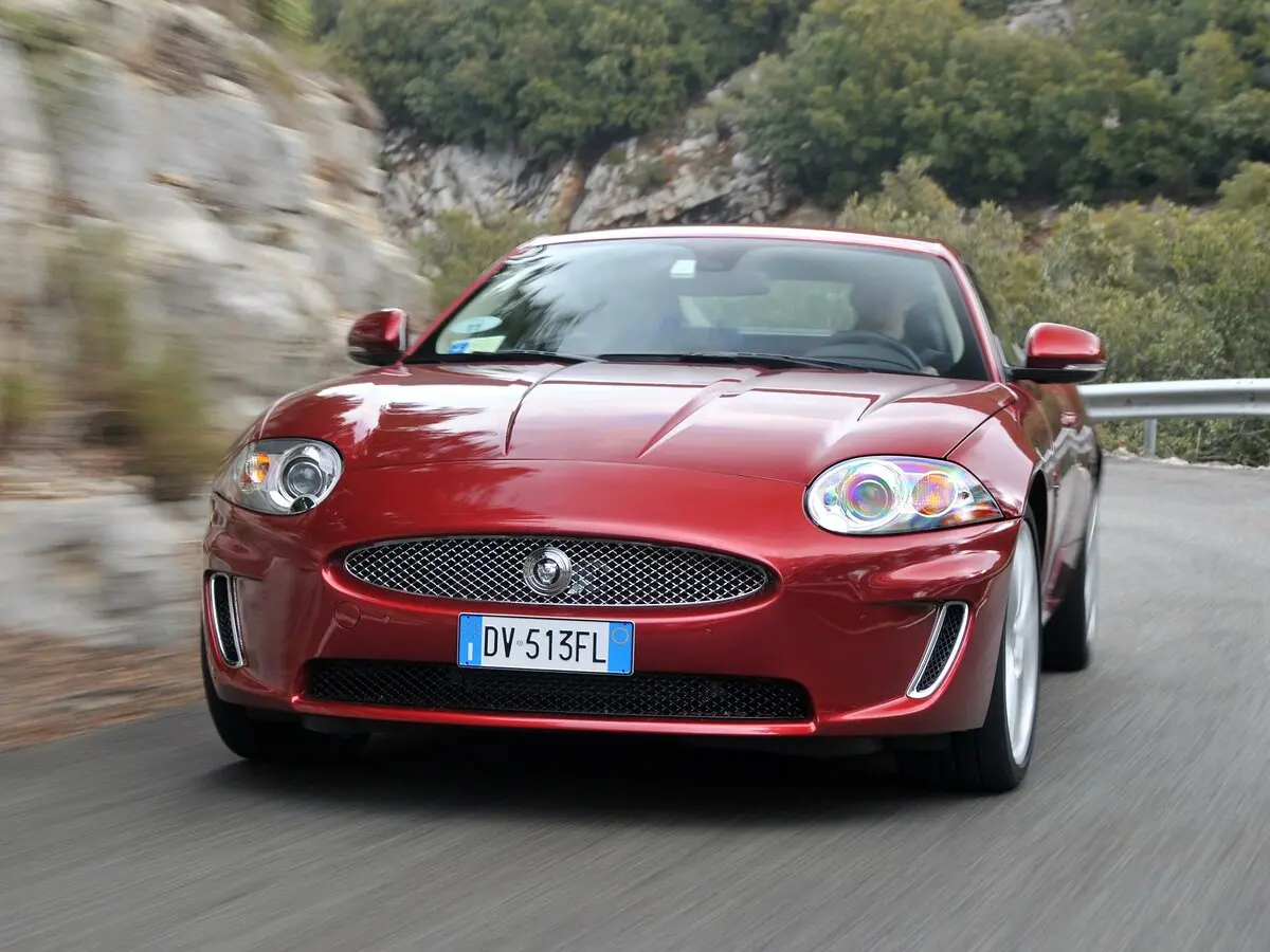 Jaguar XK II Рестайлинг 1 Купе — сүрөт 3