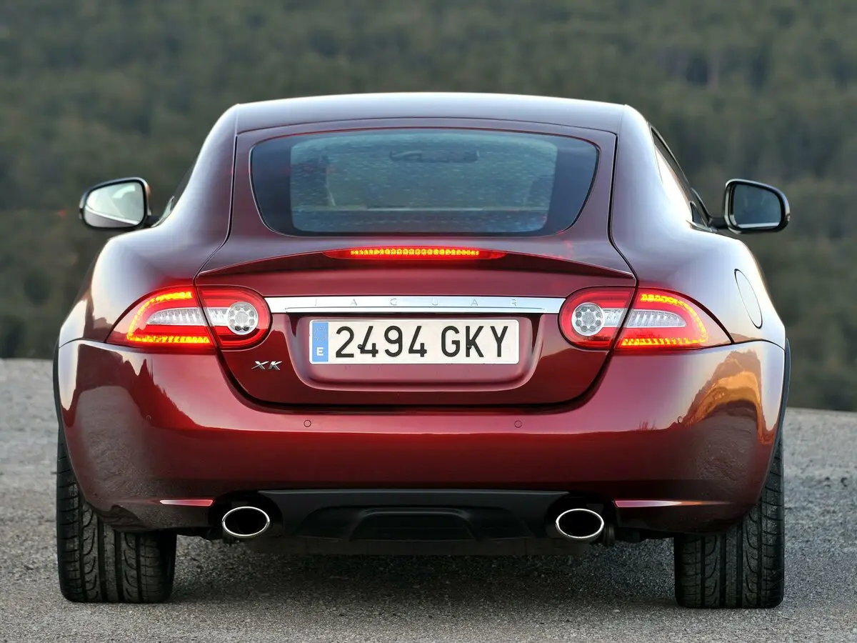 Jaguar XK II Рестайлинг 1 Купе — сүрөт 4