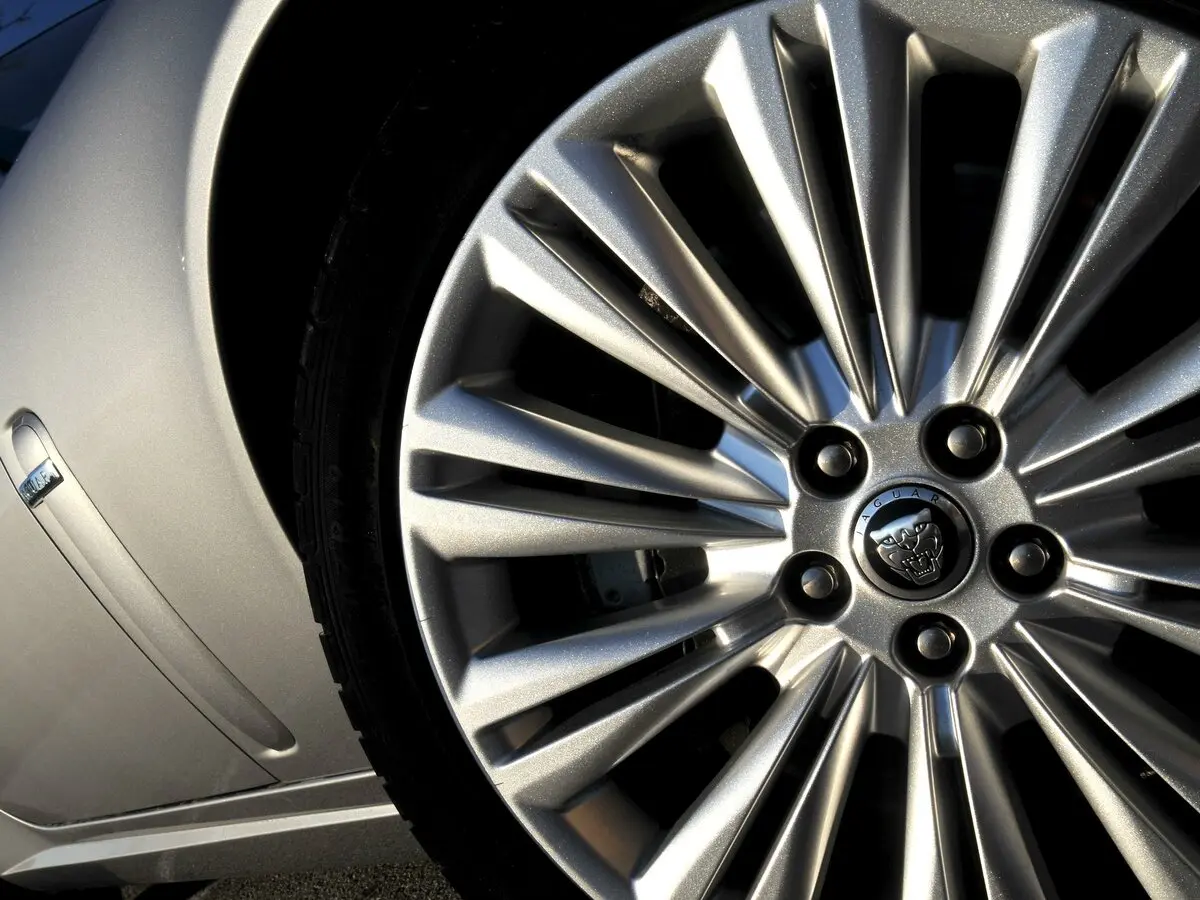Jaguar XK II Рестайлинг 1 Купе — сүрөт 11