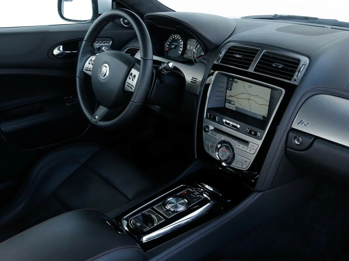 Jaguar XKR II Рестайлинг 1 Купе — сүрөт 7