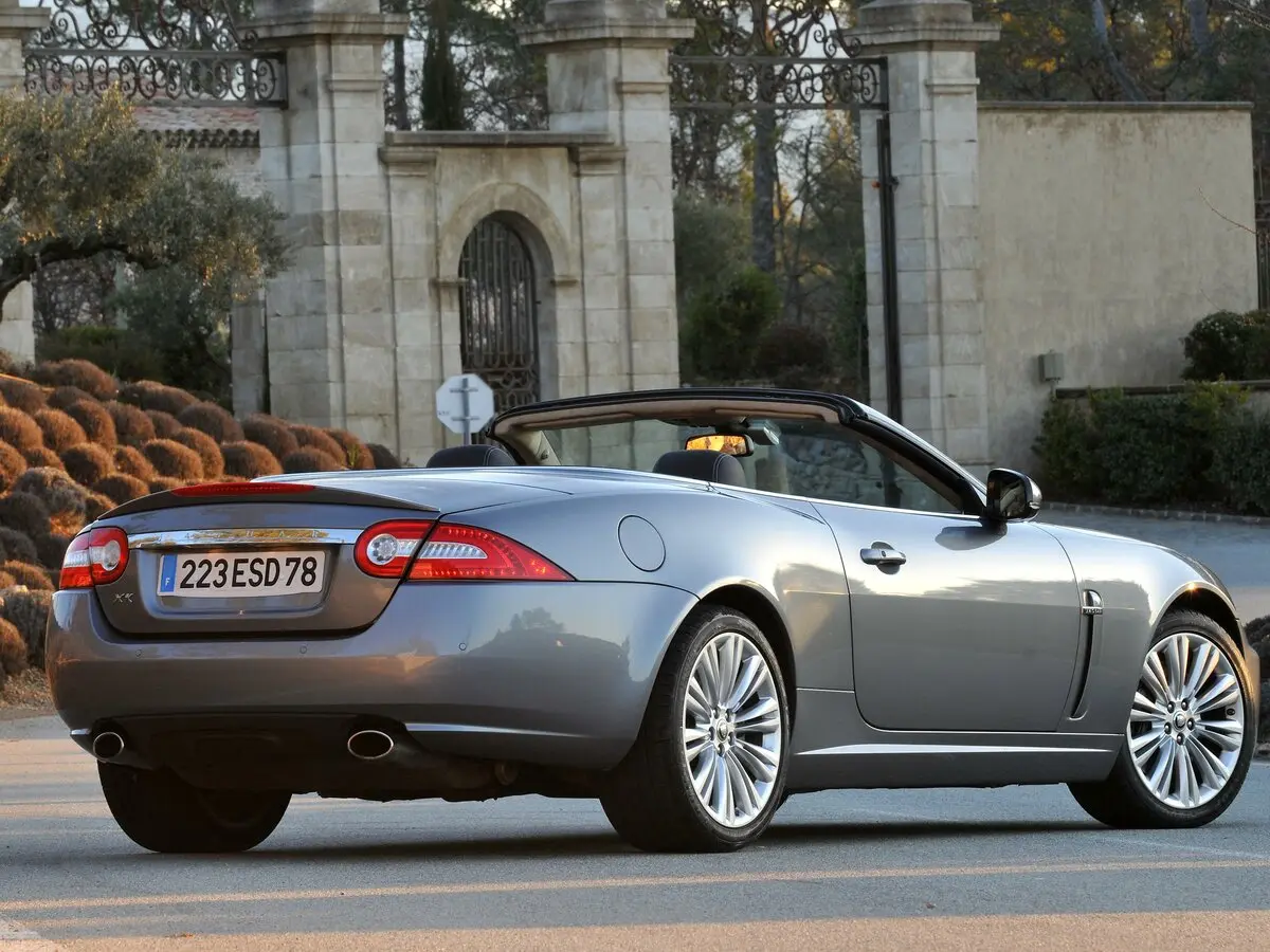 Jaguar XK II Рестайлинг 1 Кабриолет — сүрөт 3