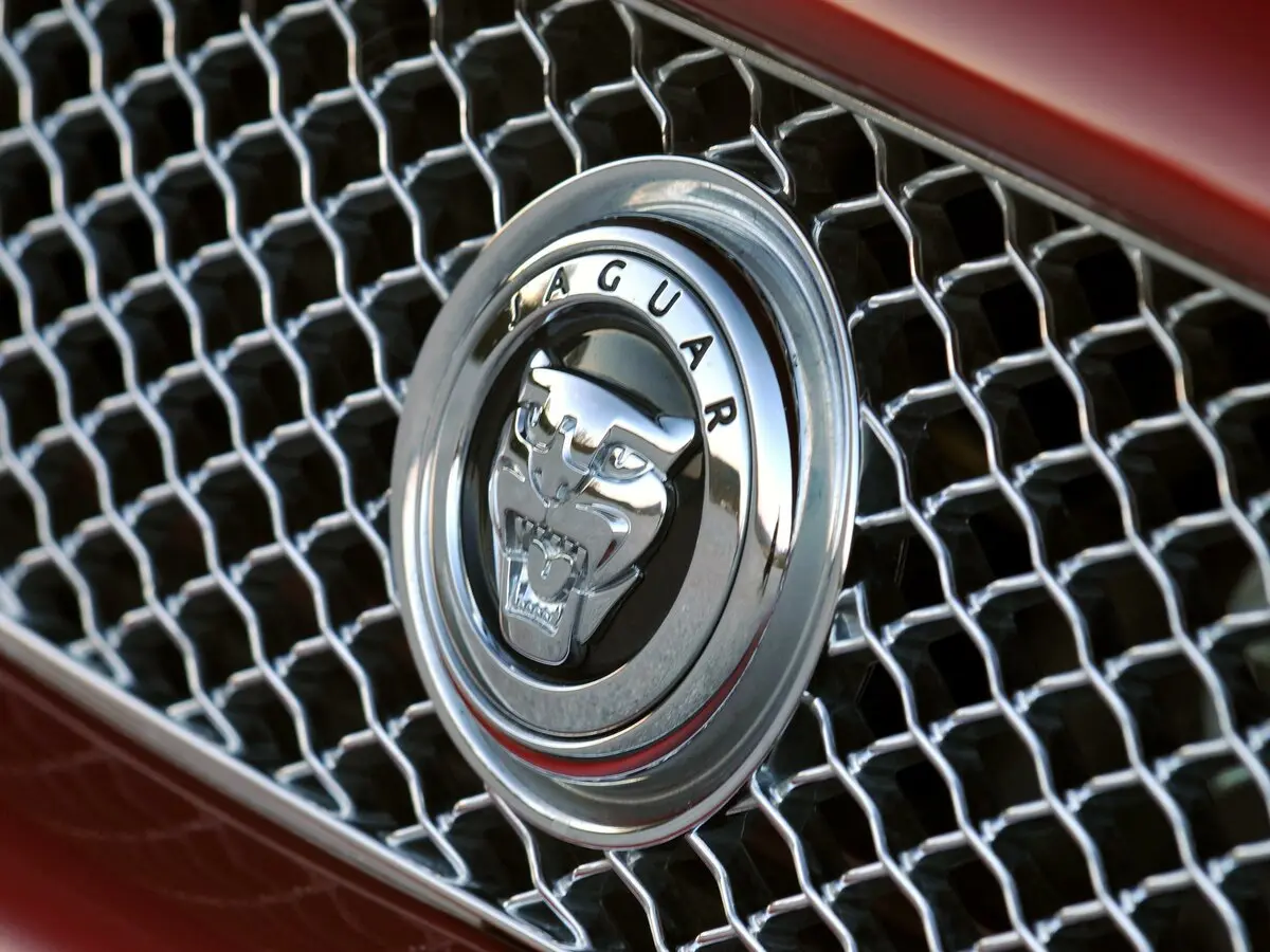 Jaguar XK II Рестайлинг 1 Кабриолет — сүрөт 8