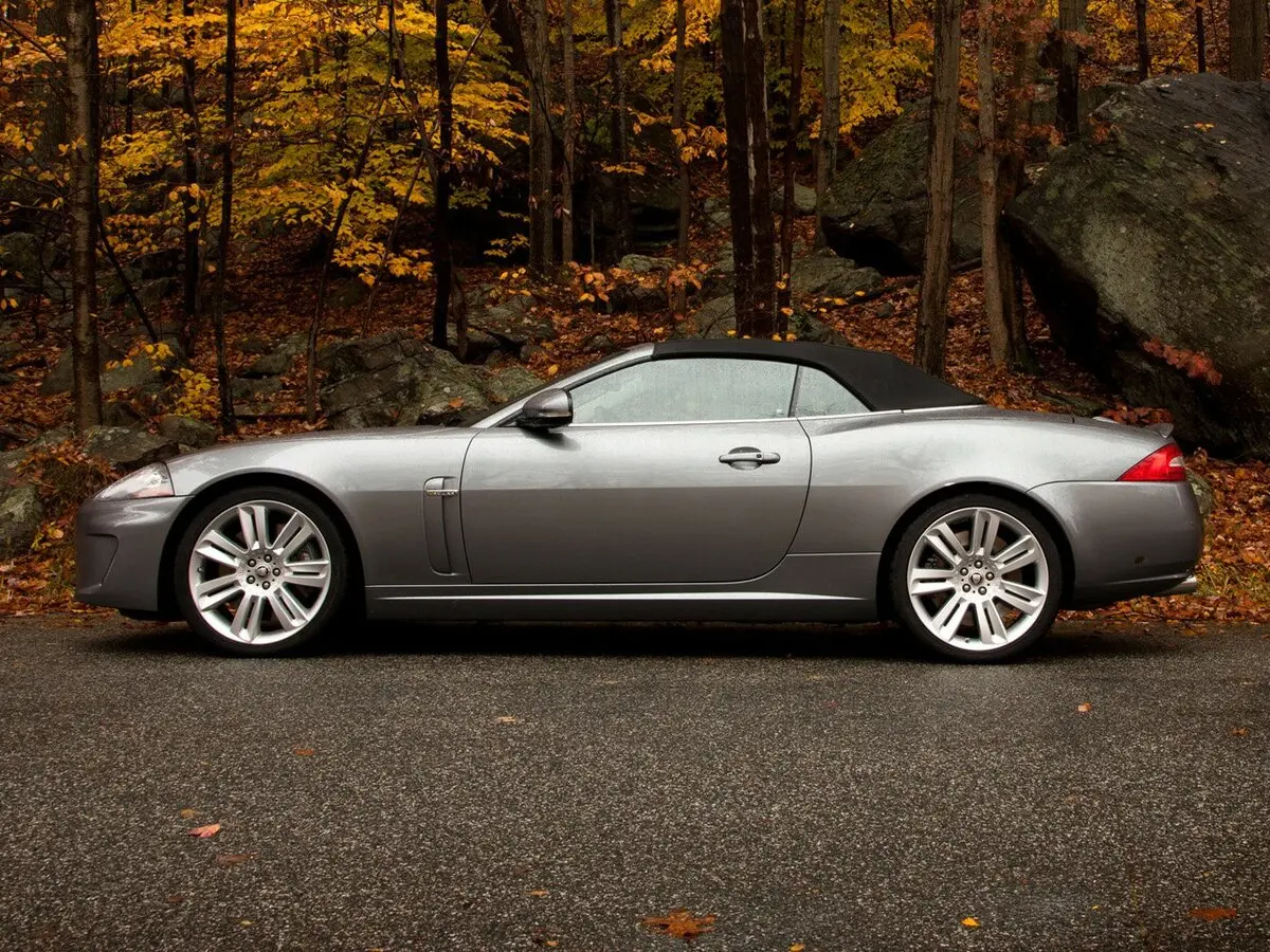 Jaguar XKR II Рестайлинг 1 Кабриолет — photo 2