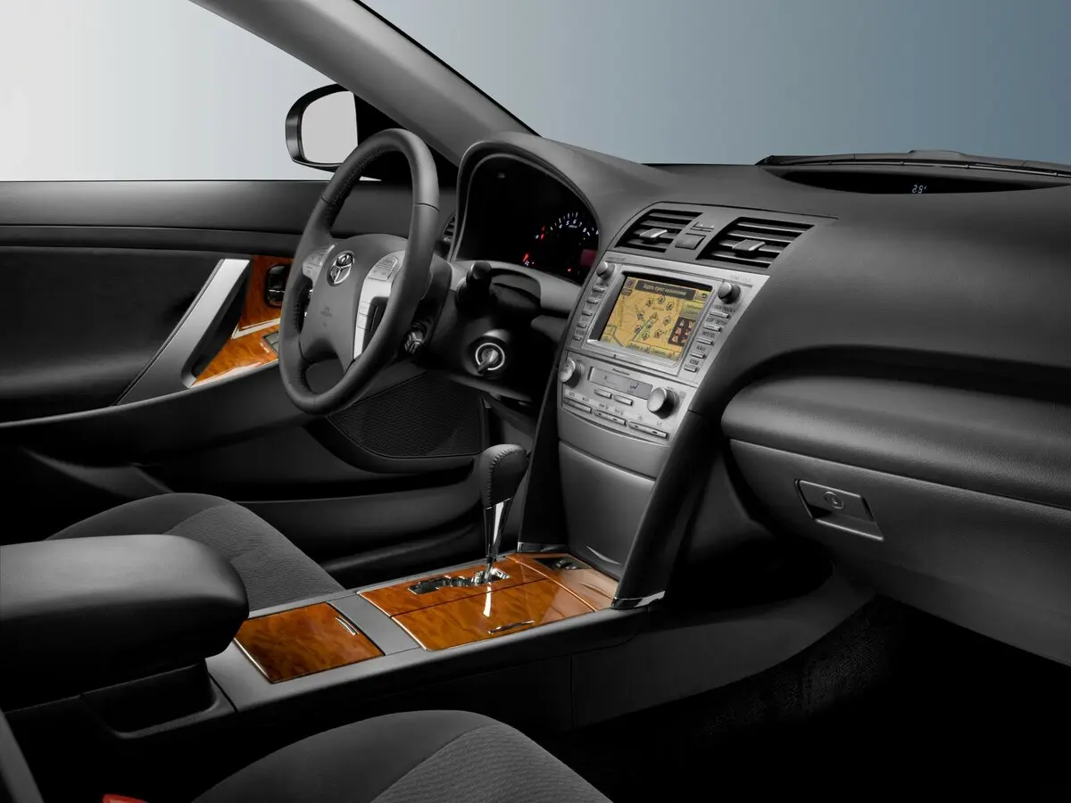 Toyota Camry VI (XV40) Рестайлинг Седан — сүрөт 7