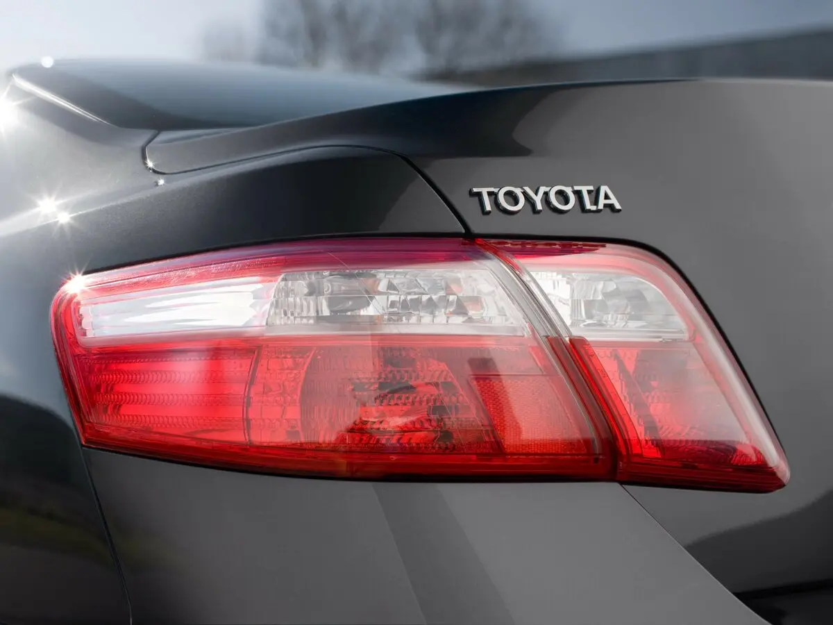Toyota Camry VI (XV40) Рестайлинг Седан — сүрөт 15