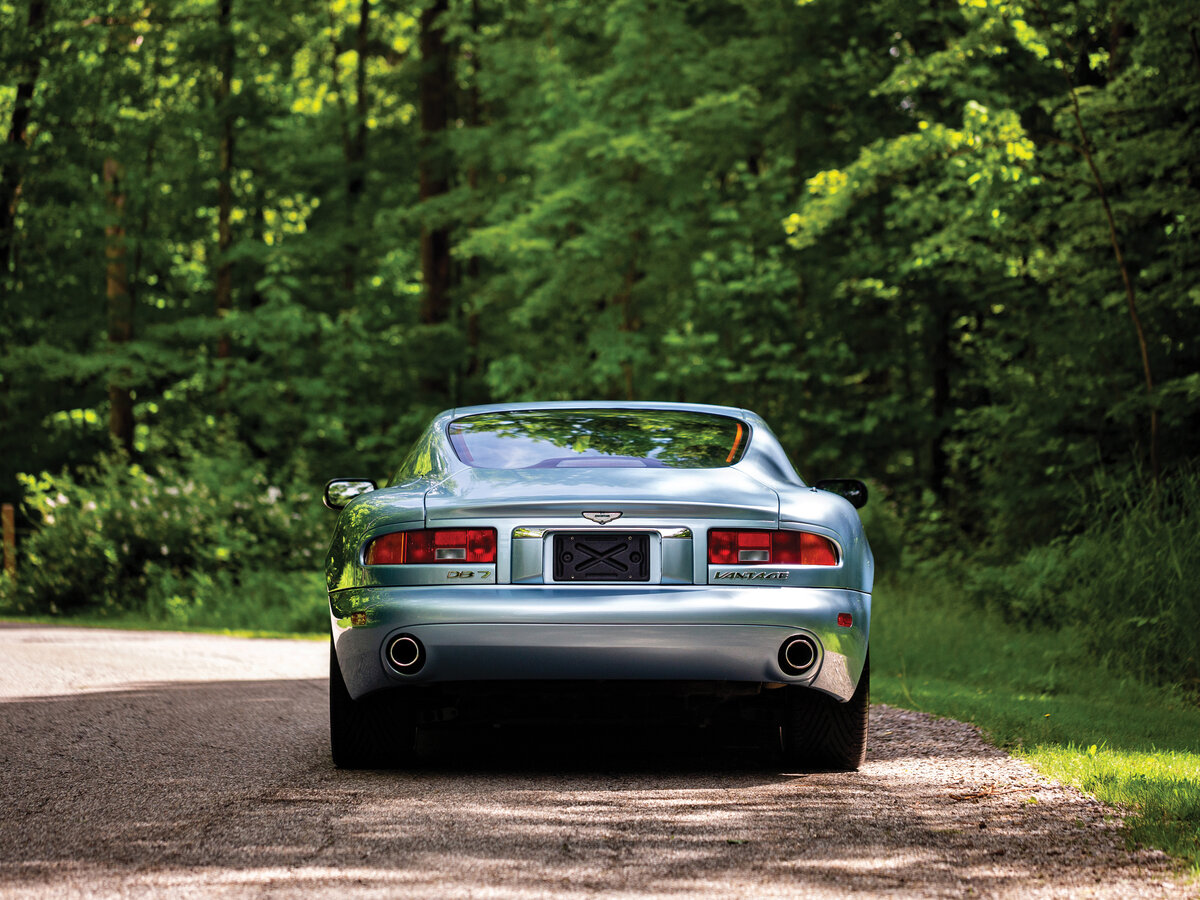 Aston Martin DB7 I Рестайлинг Купе — фото 5