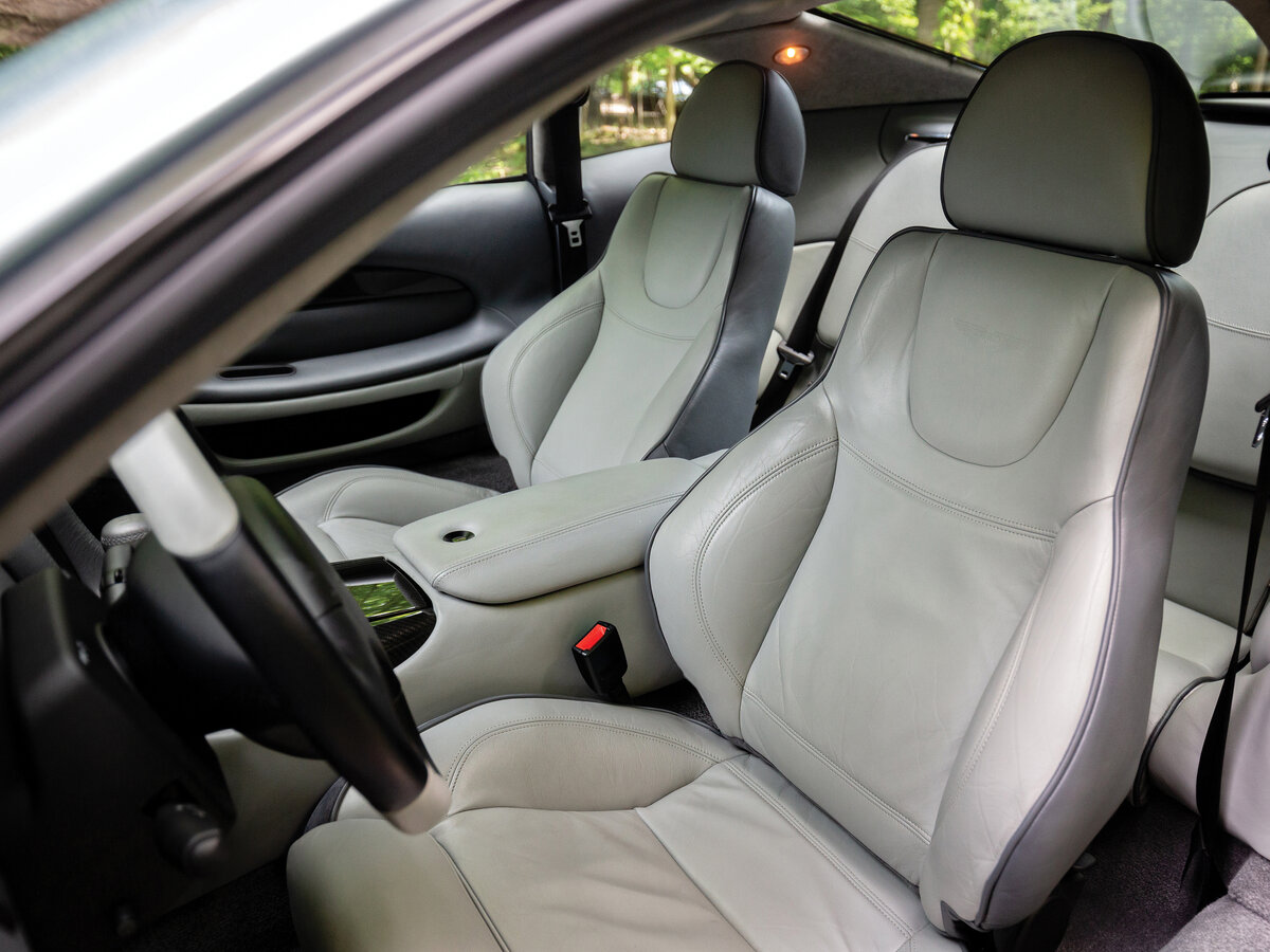 Aston Martin DB7 I Рестайлинг Купе — фото 8