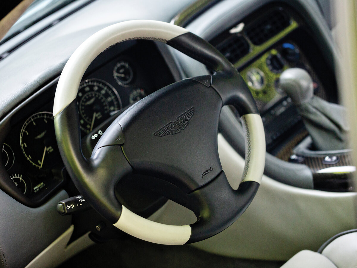 Aston Martin DB7 I Рестайлинг Купе — фото 10