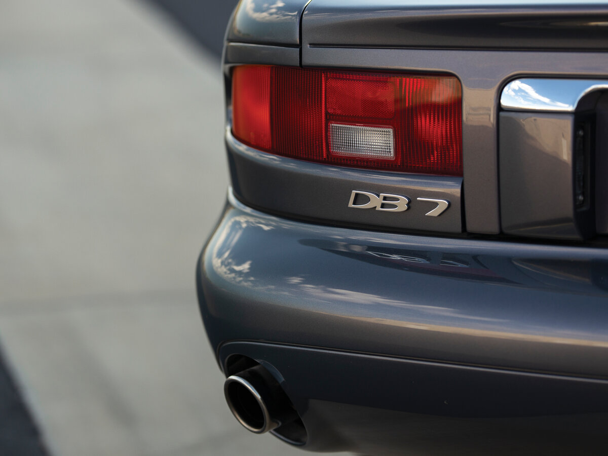 Aston Martin DB7 I Рестайлинг Кабриолет Volante — фото 10