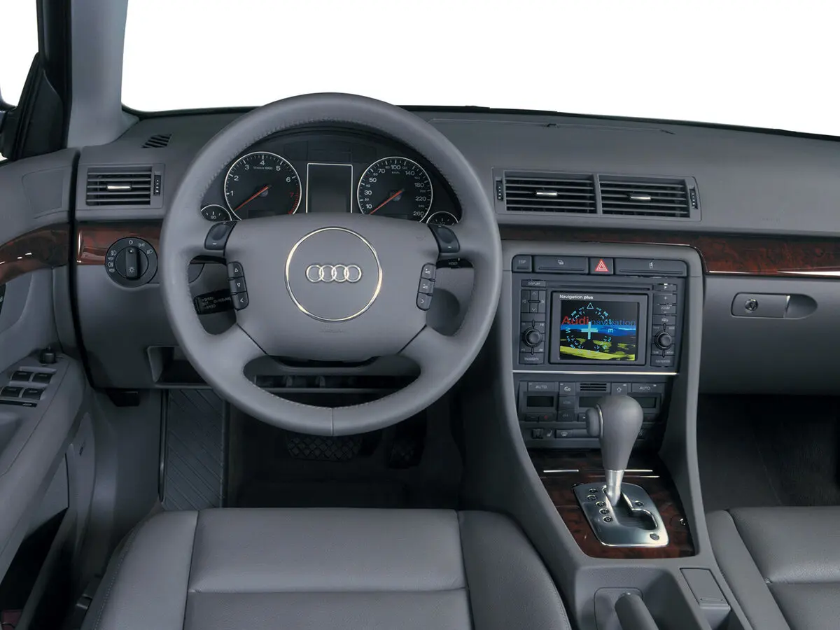 Audi A4 II (B6) Седан — photo 6