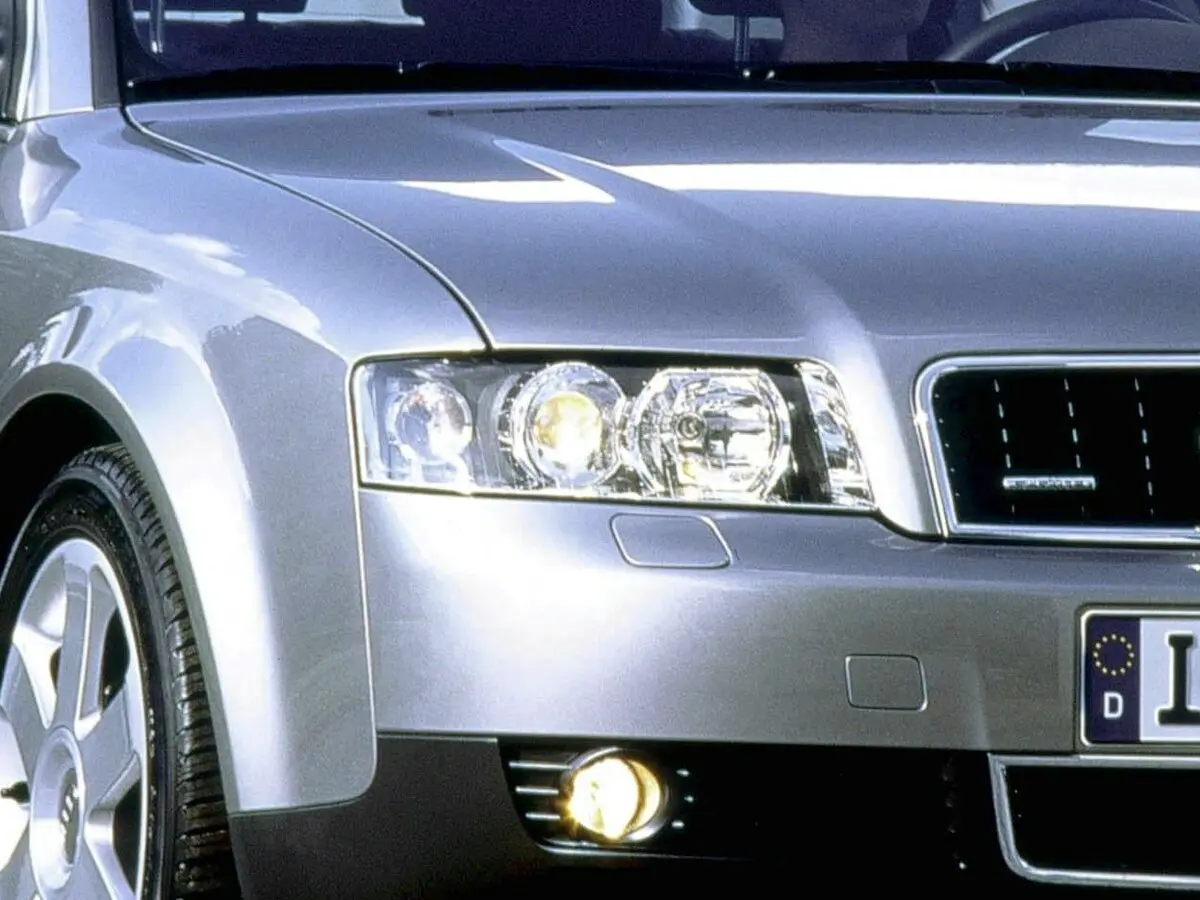 Audi A4 II (B6) Универсал 5 дв. — photo 9