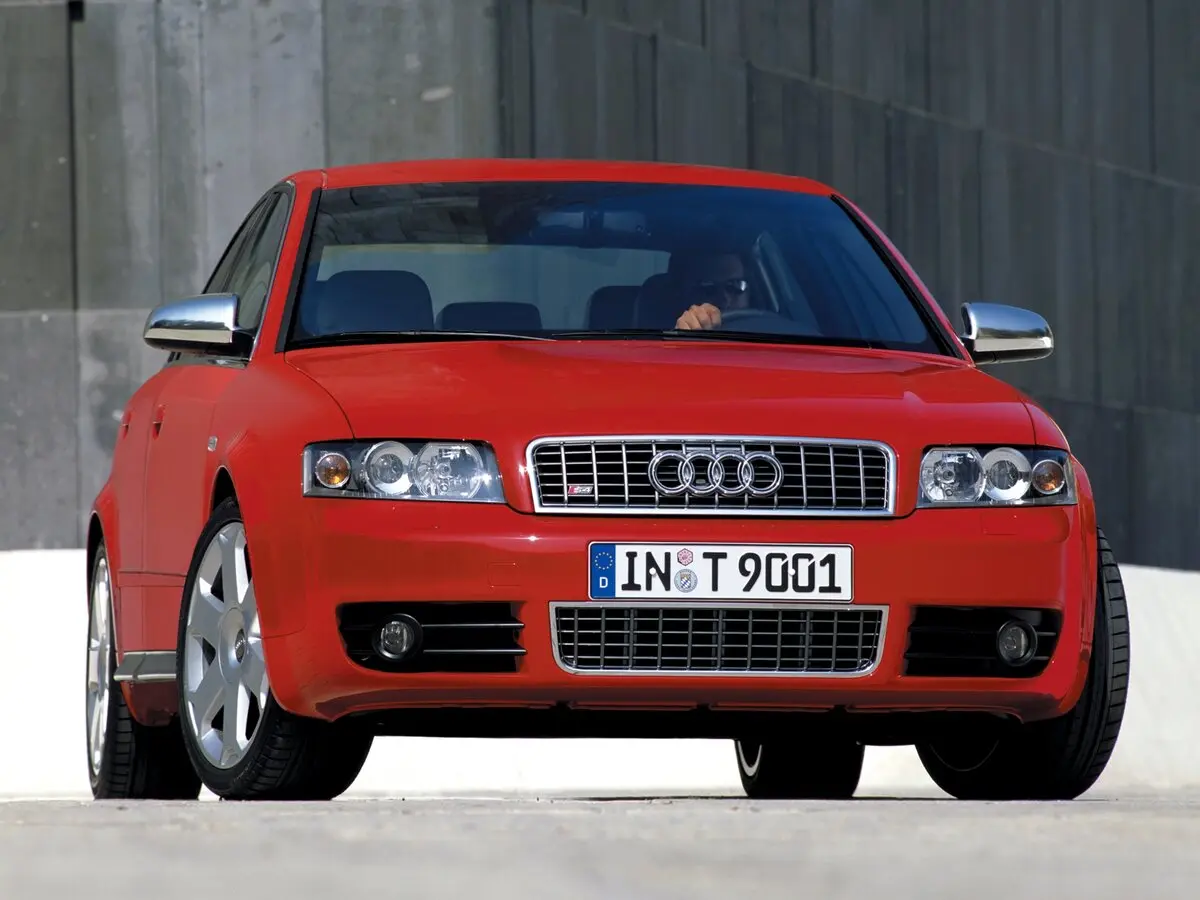Audi S4 II (B6) Седан — сүрөт 4