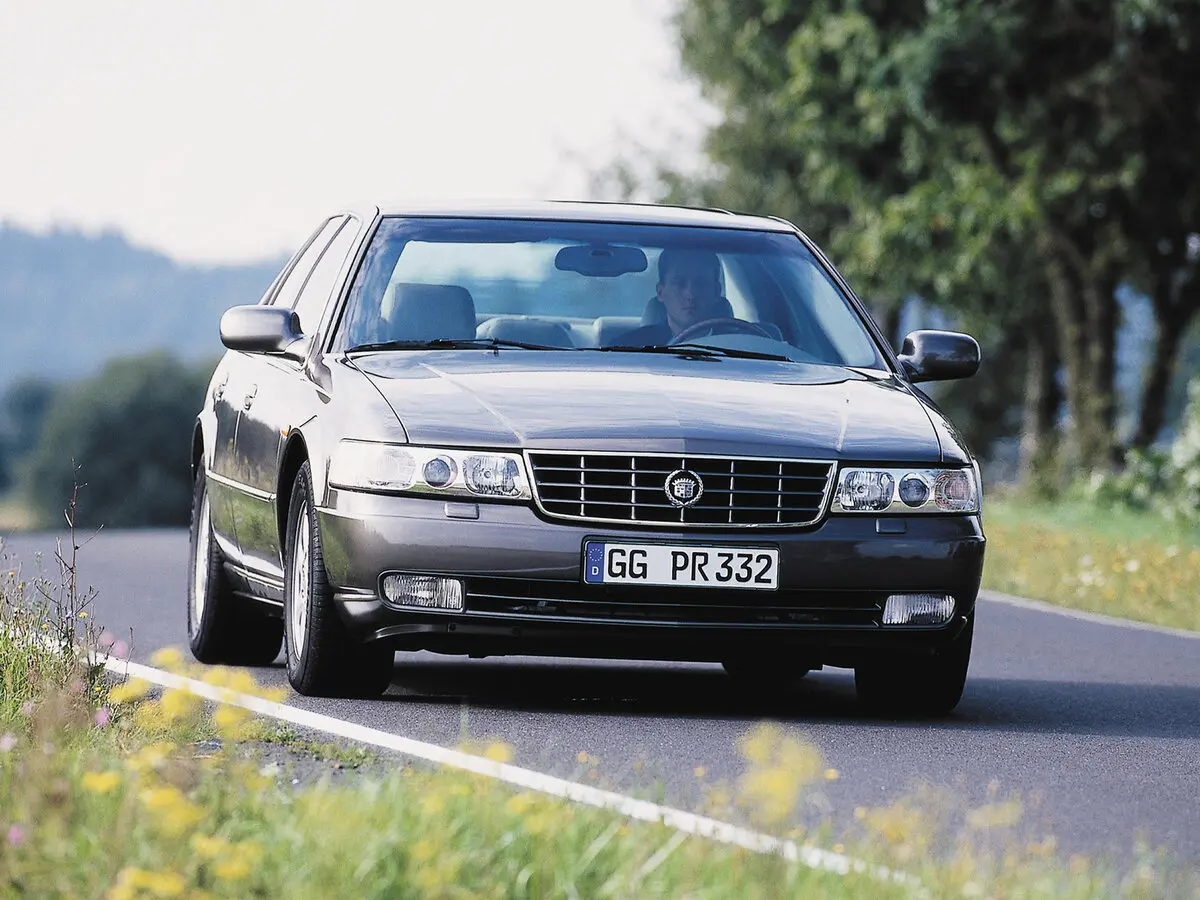 Cadillac Seville V Седан — сүрөт 4