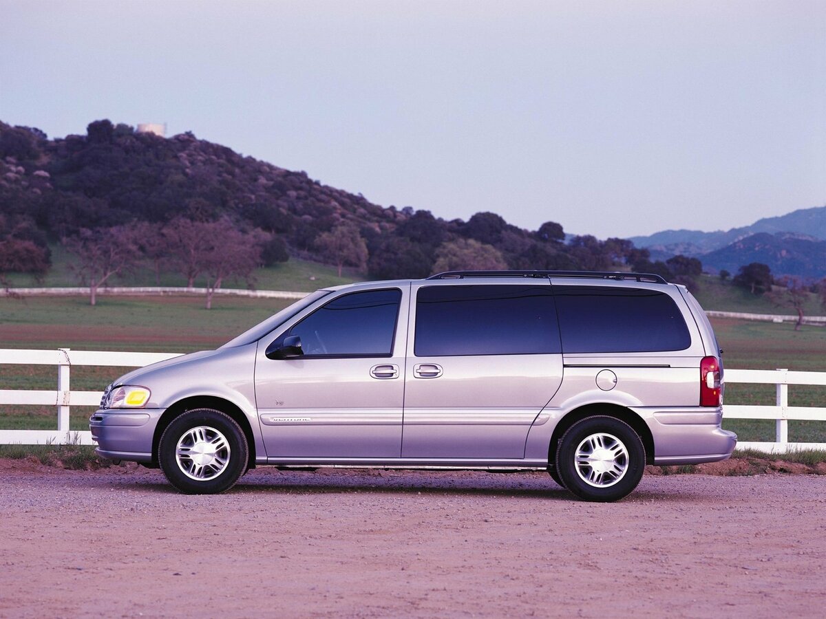Chevrolet Venture 1996 – 2005 Компактвэн — фото 2