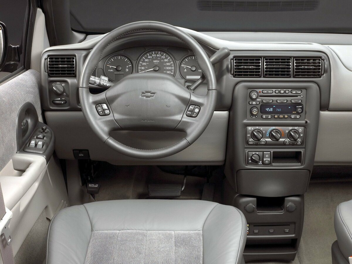 Chevrolet Venture 1996 – 2005 Компактвэн — фото 5