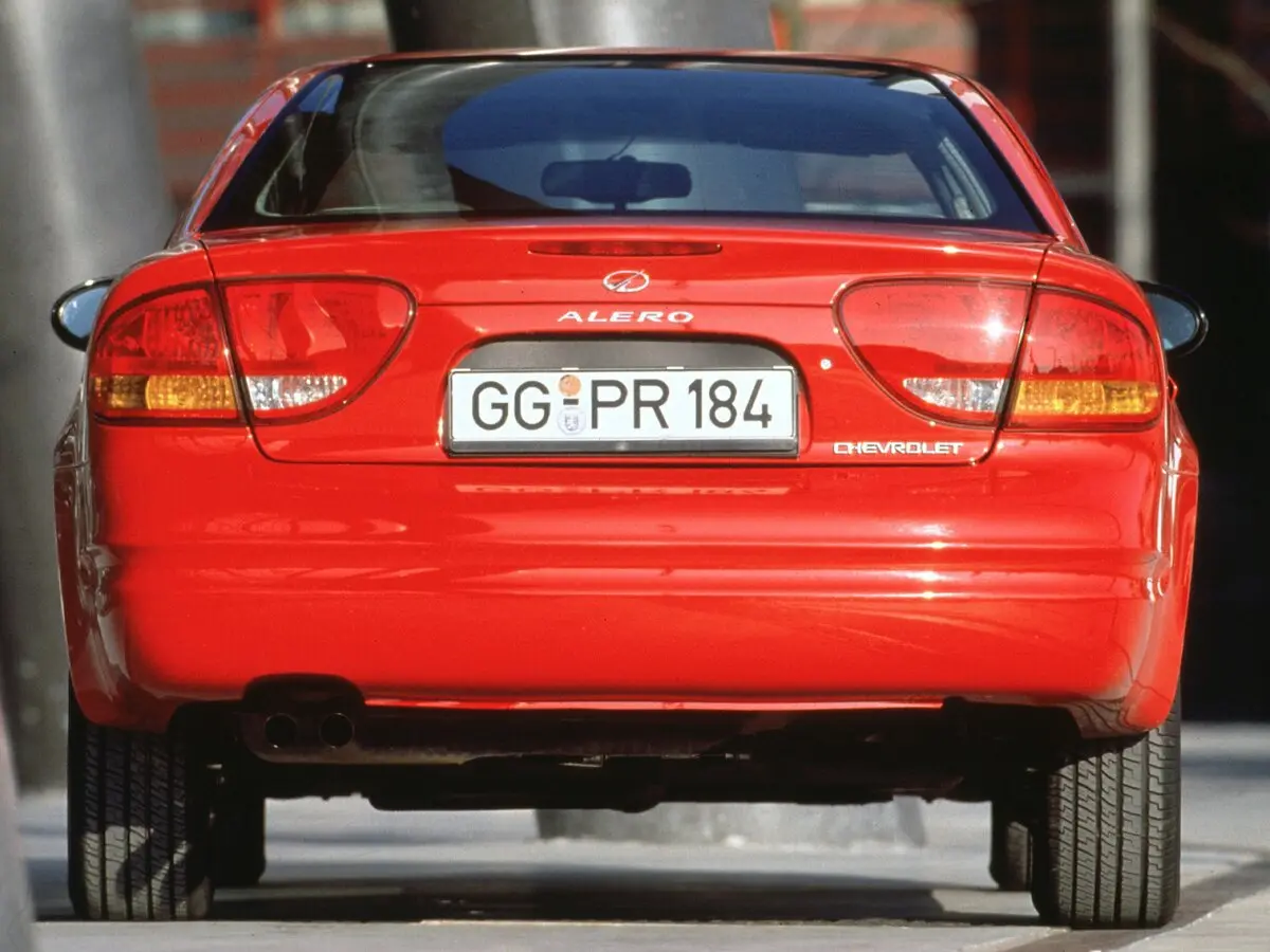 Chevrolet Alero 1999 – 2004 Седан — сүрөт 4
