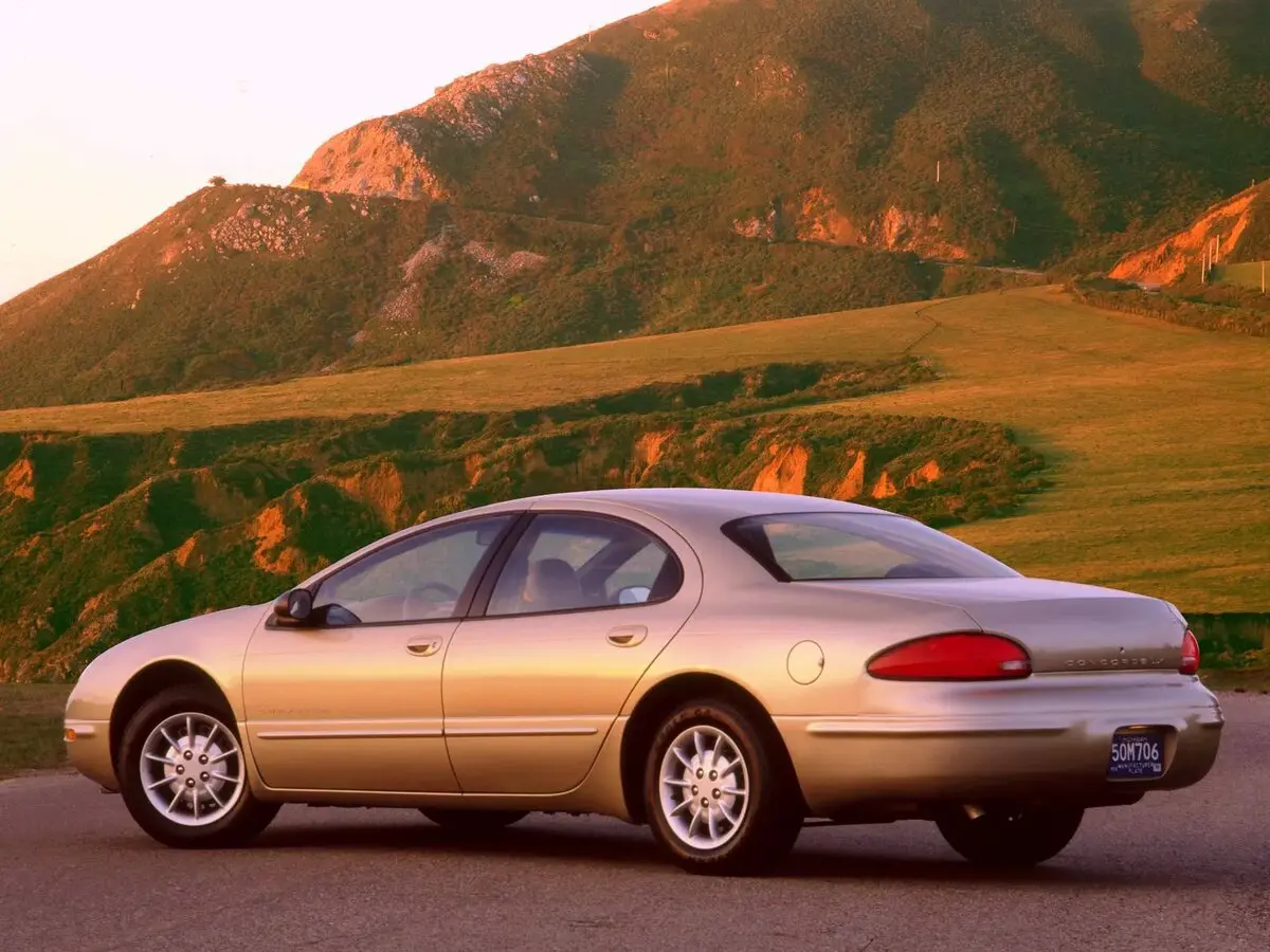 Chrysler Concorde II Седан — сүрөт 4