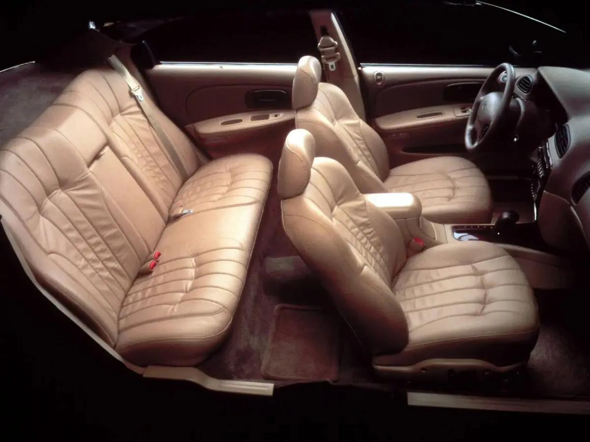 Chrysler Concorde II Седан — сүрөт 6