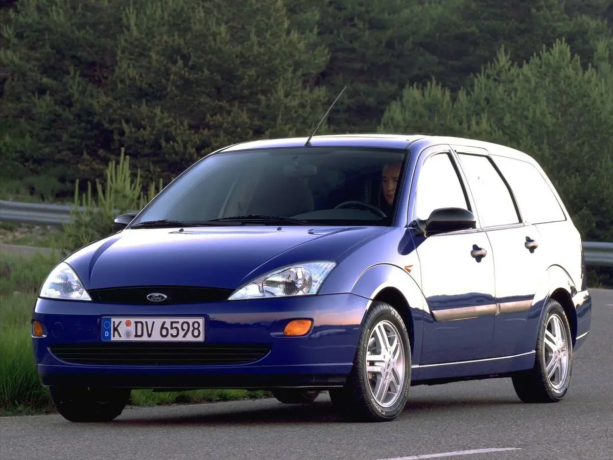 Ford Focus I Универсал 5 дв. — фото 3