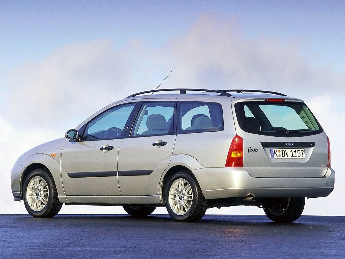 Ford Focus I Универсал 5 дв. — фото 4