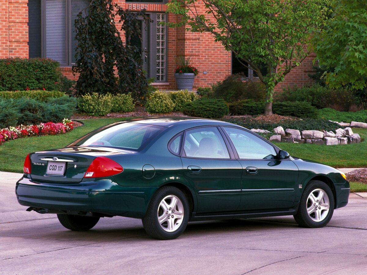 Ford Taurus IV Седан — фото 4