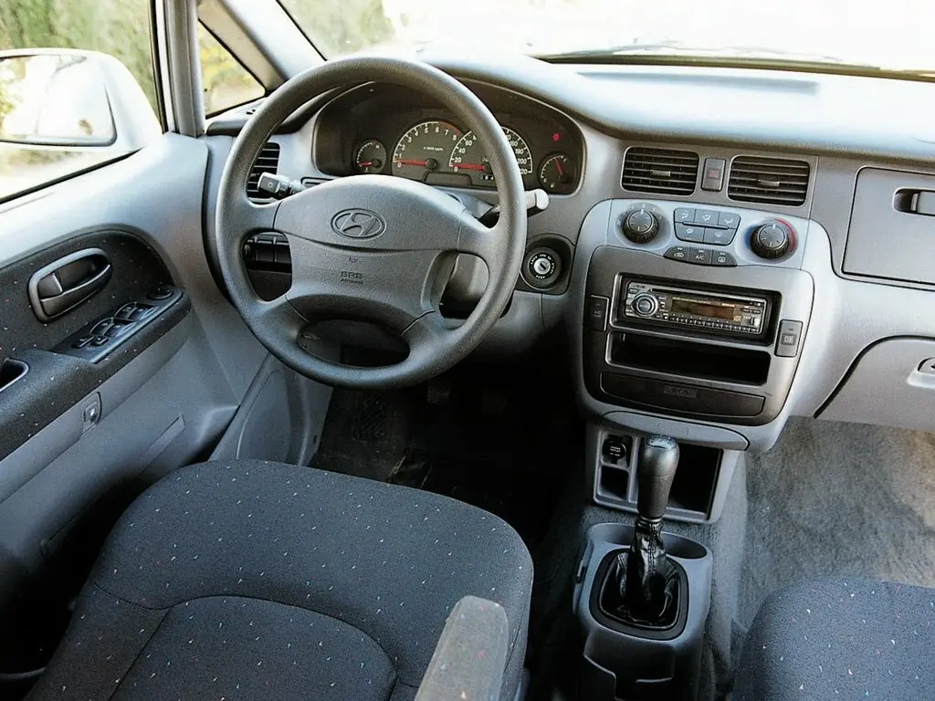 Hyundai Trajet I Компактвэн — сүрөт 5