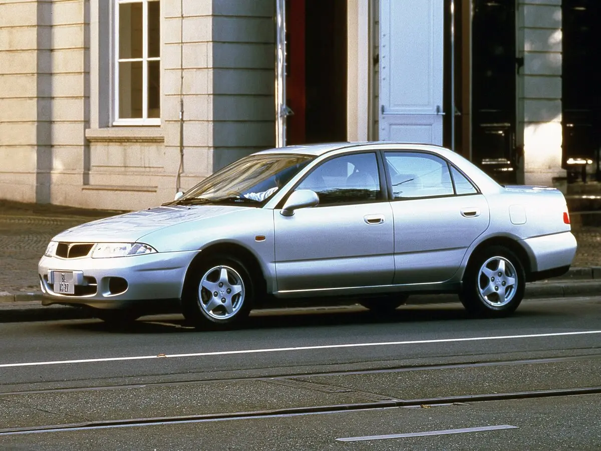 Mitsubishi Carisma I Рестайлинг Седан — сүрөт 2