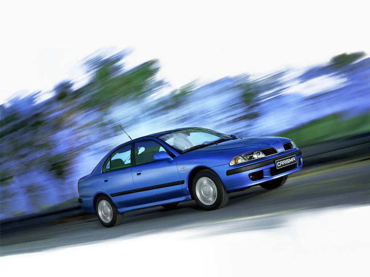 Mitsubishi Carisma I Рестайлинг Лифтбек — сүрөт 2