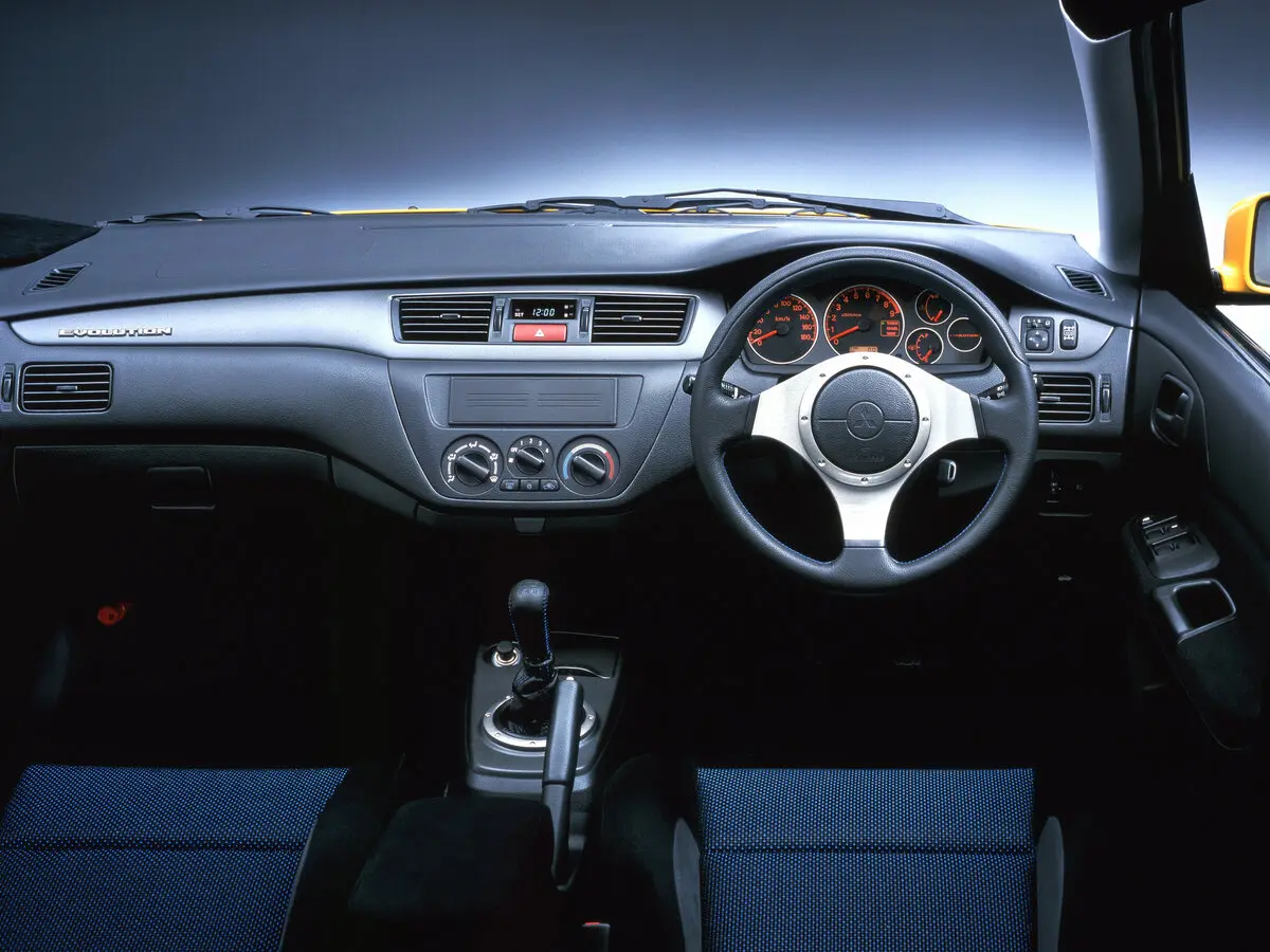 Mitsubishi Lancer Evolution VII Седан — сүрөт 5