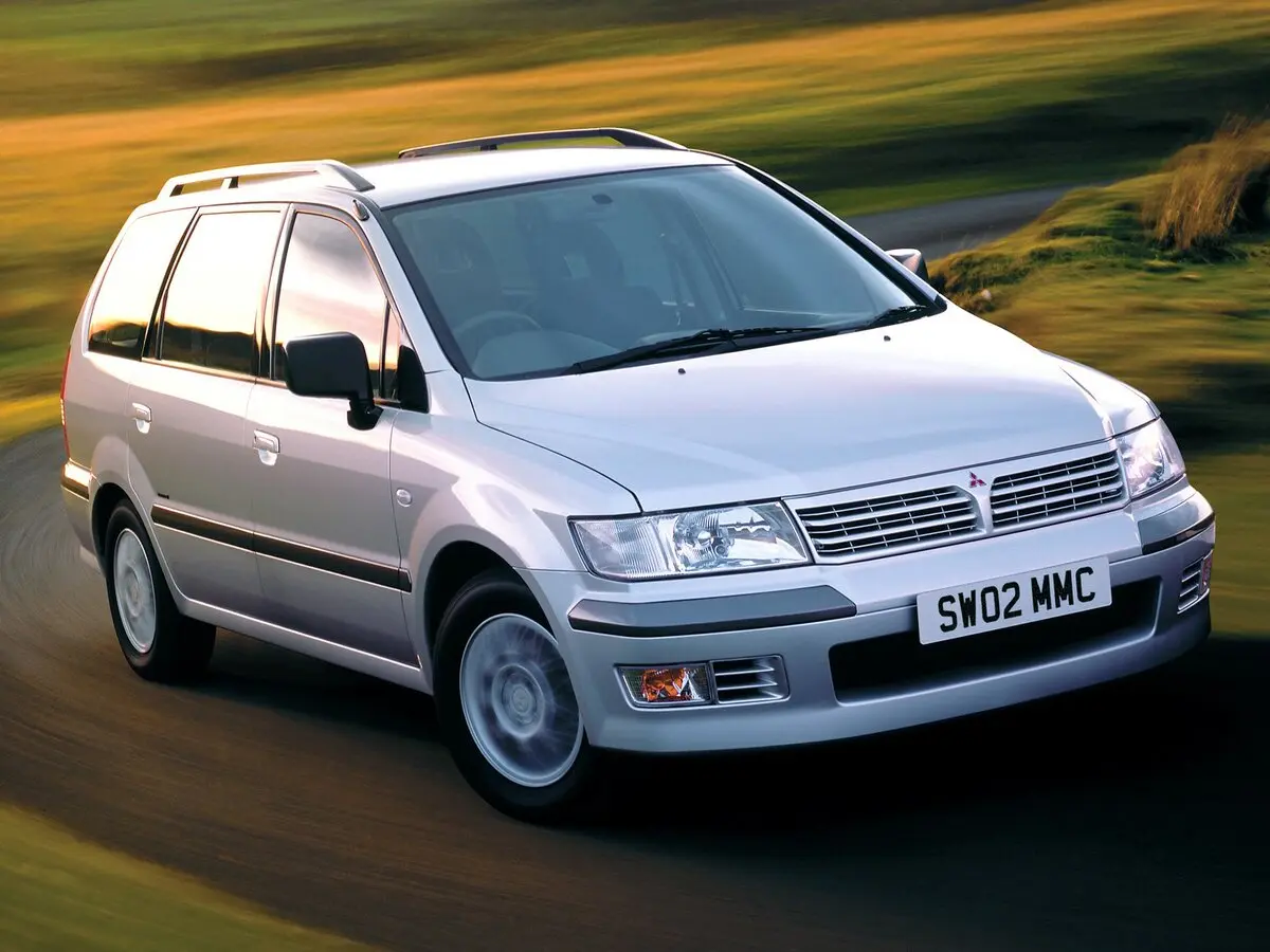 Mitsubishi Space Wagon III Компактвэн — сүрөт 3