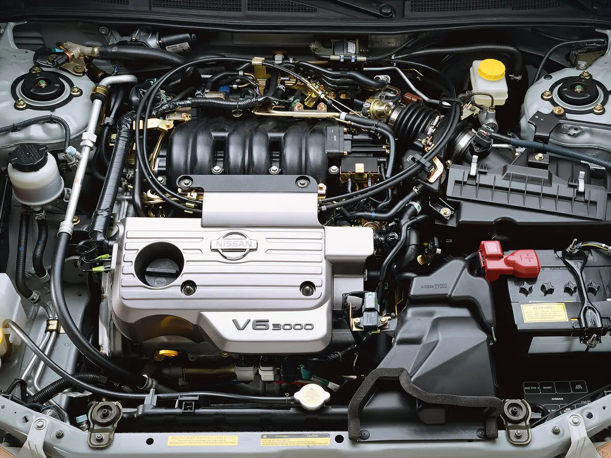 Nissan Maxima V (A33) Седан — photo 11