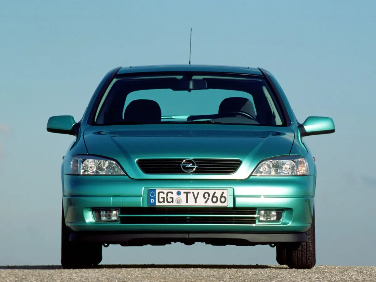 Opel Astra G Хэтчбек 3 дв. — фото 3