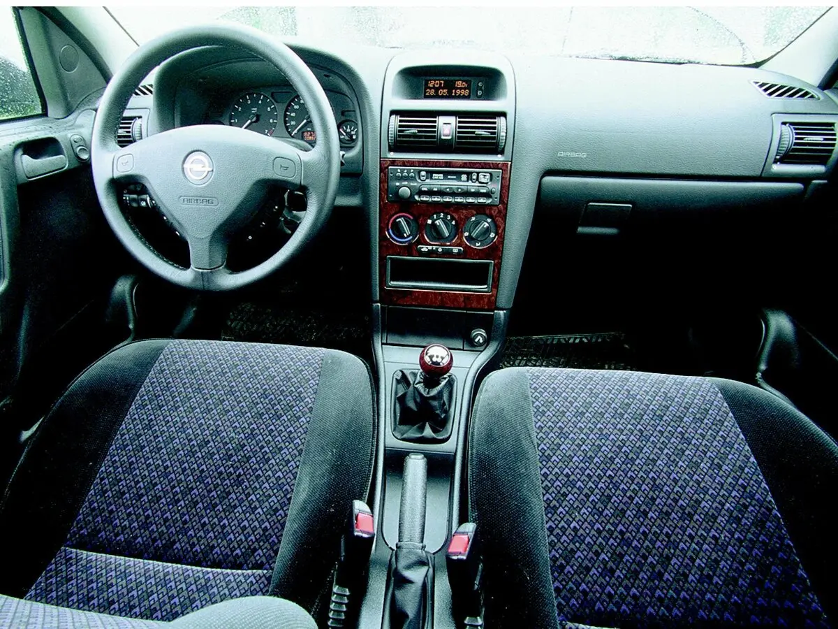 Opel Astra G Хэтчбек 5 дв. — фото 6